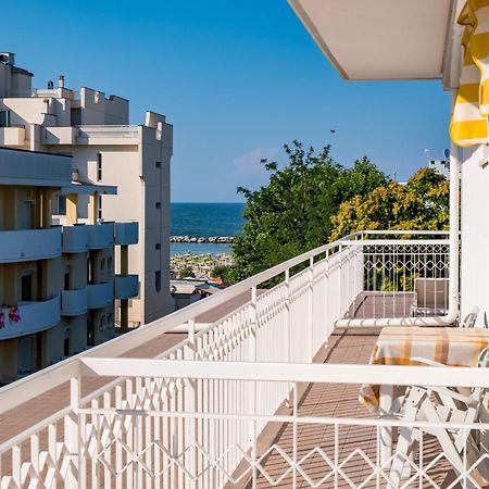 Hotel Villa Dei Fiori - Sul Mare Con Piscina Визербелла Экстерьер фото