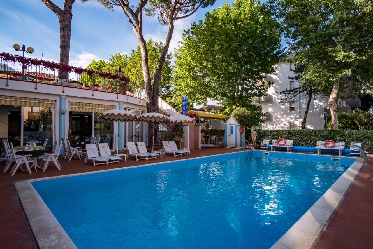 Hotel Villa Dei Fiori - Sul Mare Con Piscina Визербелла Экстерьер фото